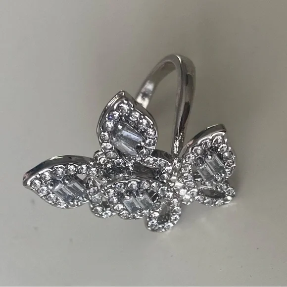 Butterfly Rhinestone Ring - Picture 3 of 3